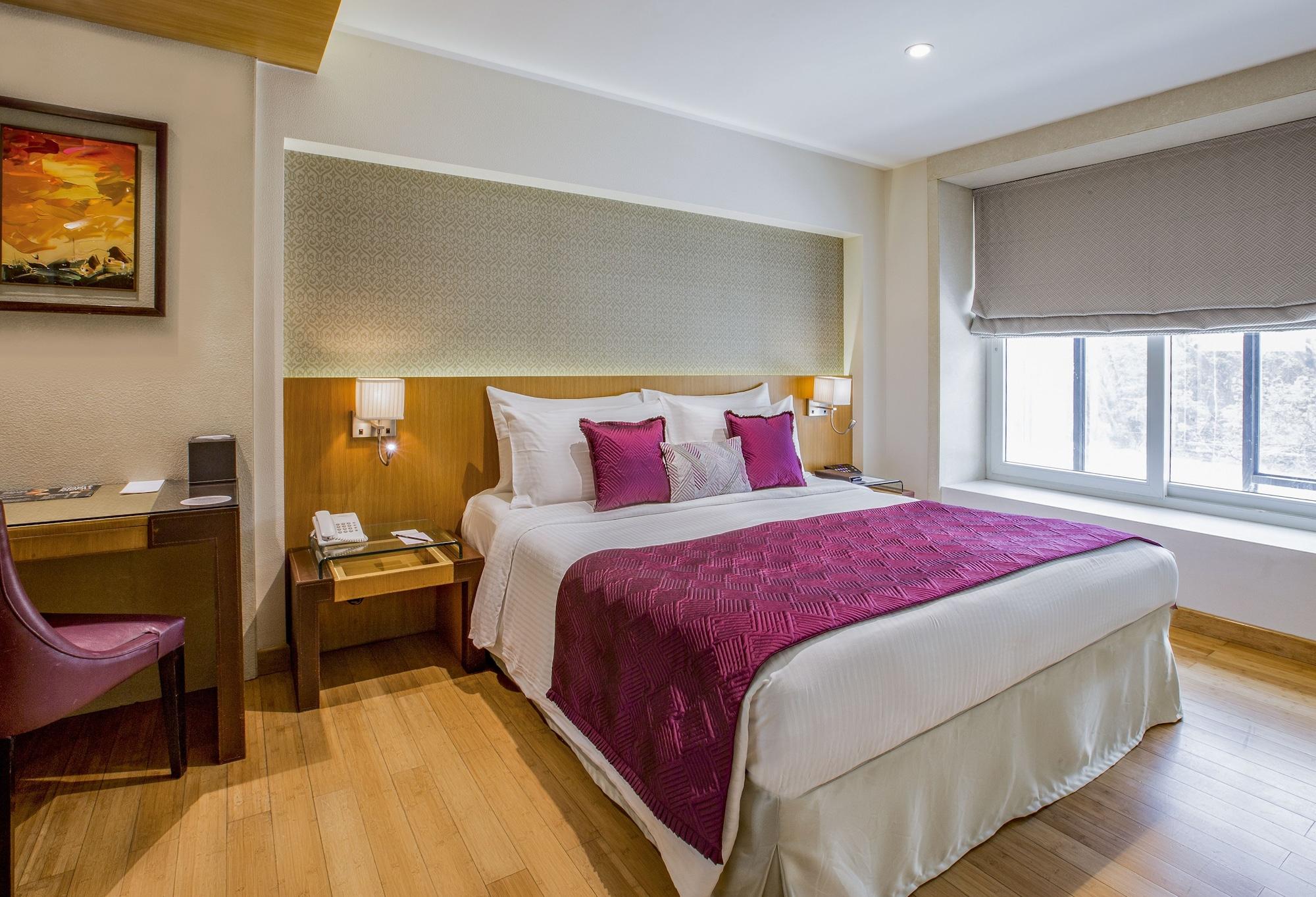 Hotel Bawa Continental Mumbai Exteriör bild