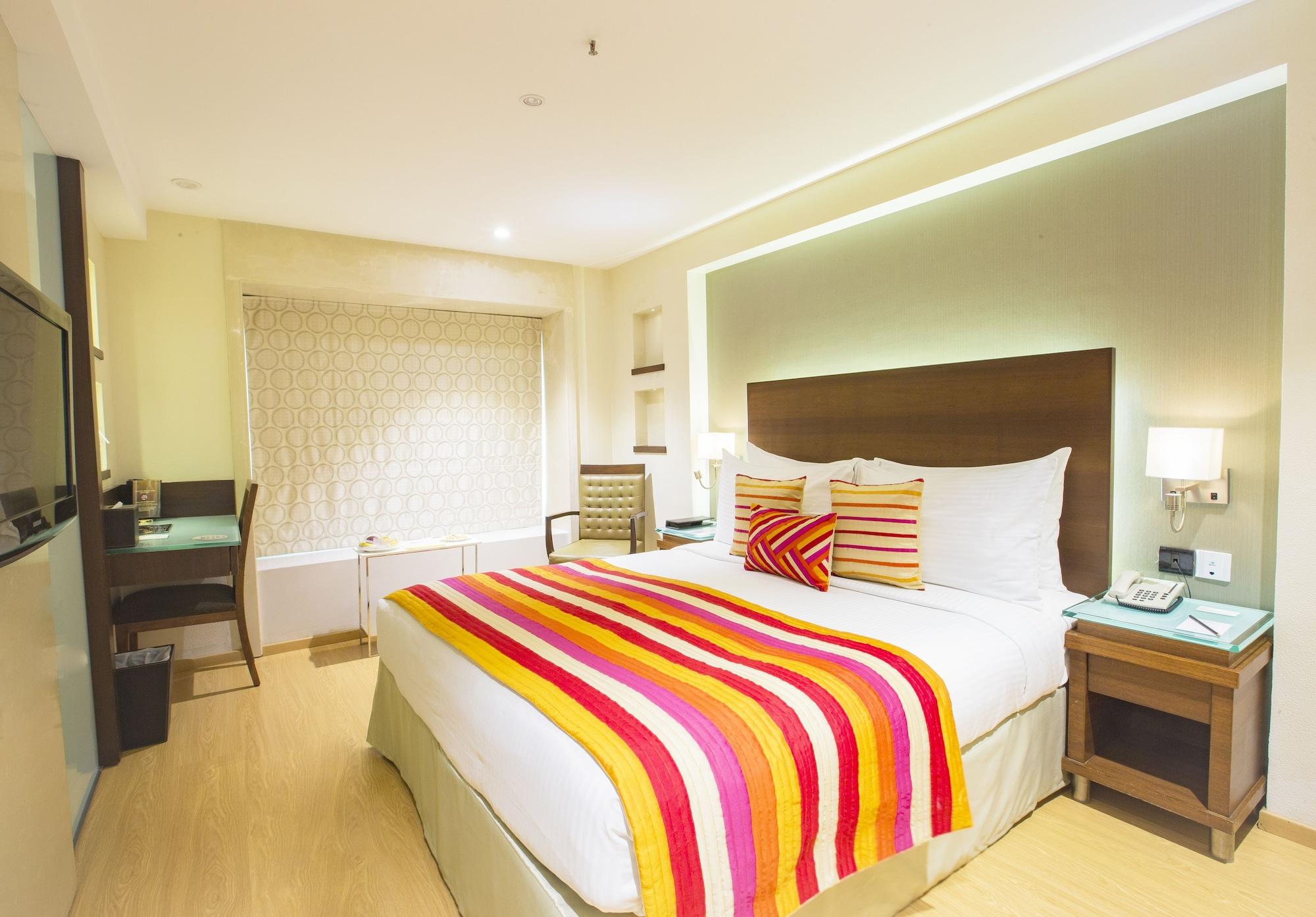Hotel Bawa Continental Mumbai Exteriör bild