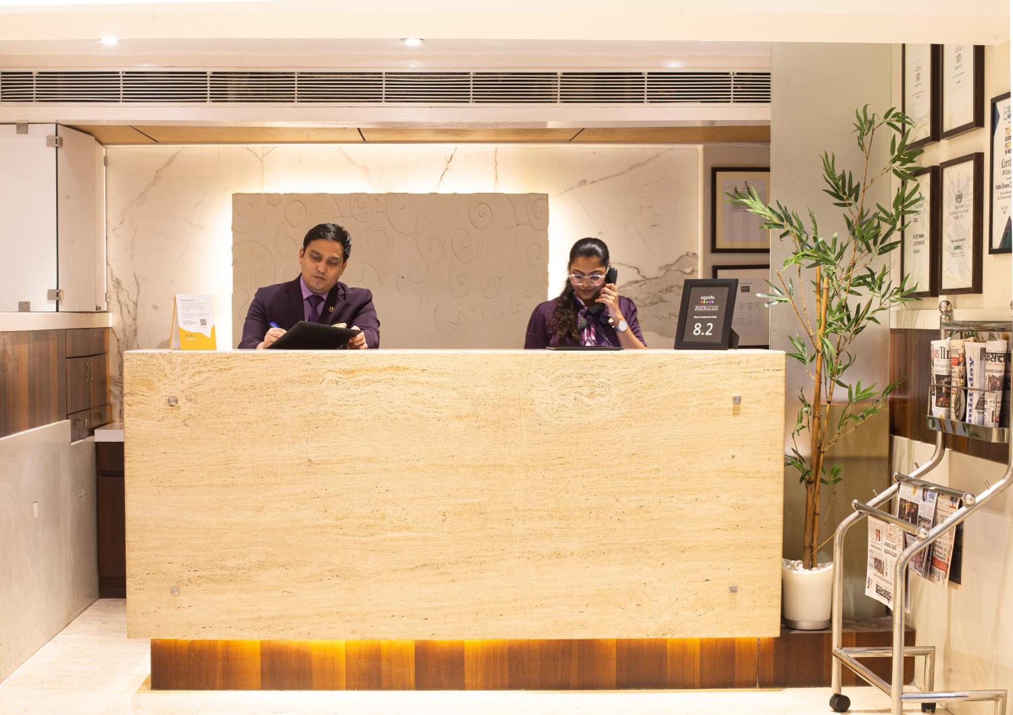 Hotel Bawa Continental Mumbai Exteriör bild